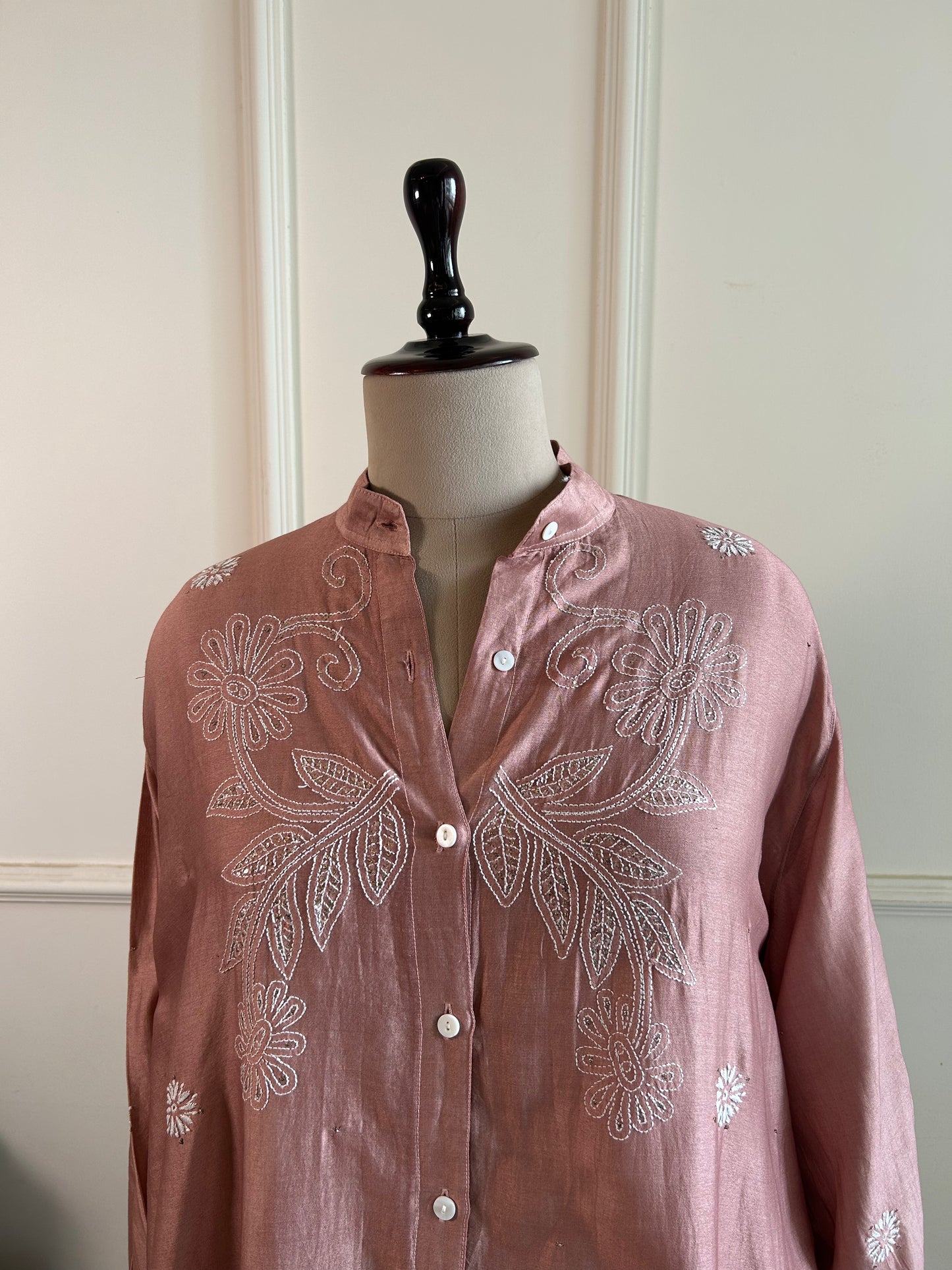 Muse- Mul Chanderi Chikankari Co-ord set