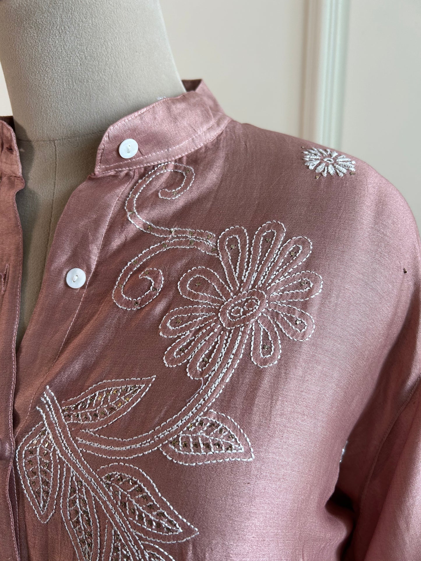 Muse- Mul Chanderi Chikankari Co-ord set