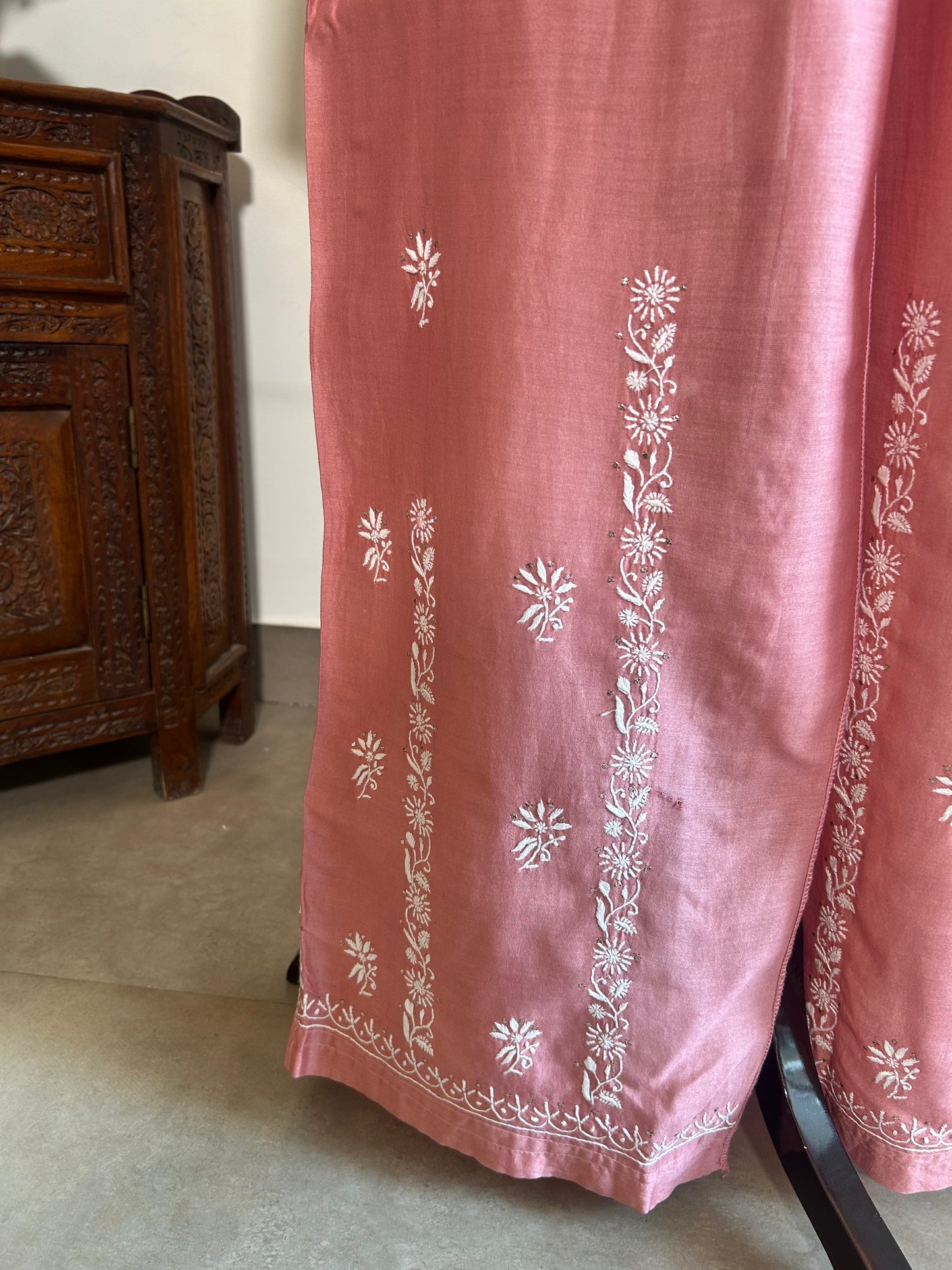 Gulzar- Mul Chanderi Chikankari Co-ord set