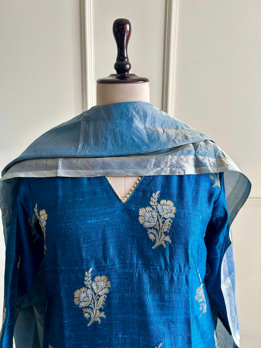 Bluebell- Raw Silk Banarasi Suit set