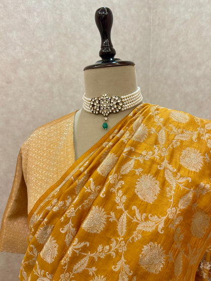 Sunehere Gulab- Silk Banarasi Jaal Saree