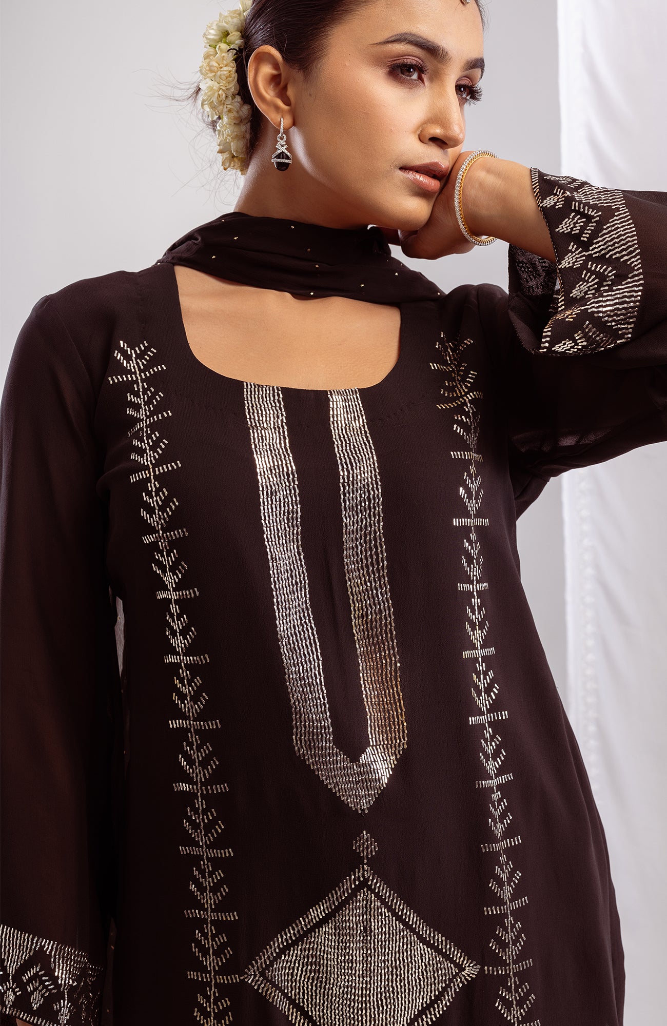 chikankari suit black