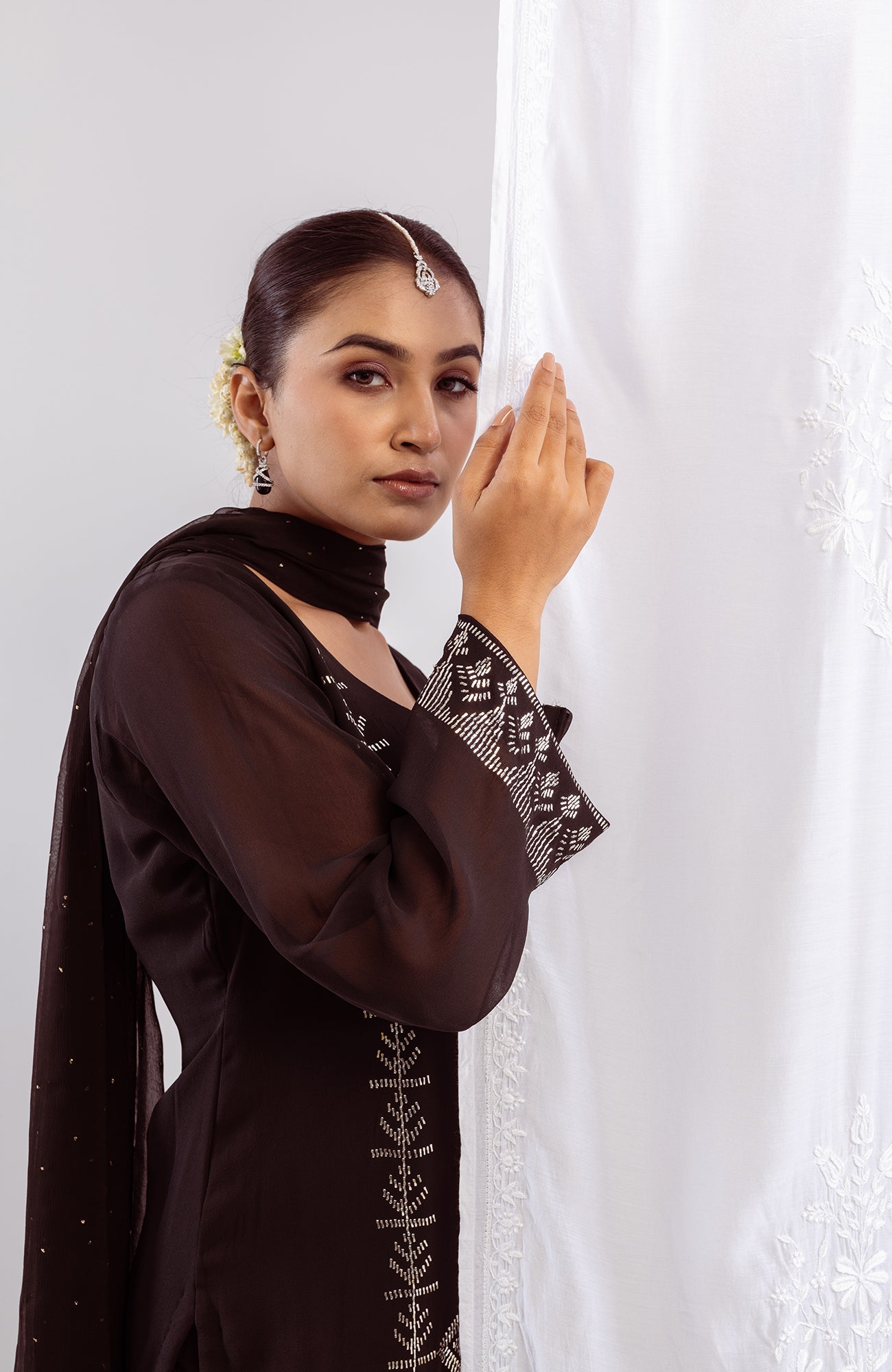 chikankari suit black